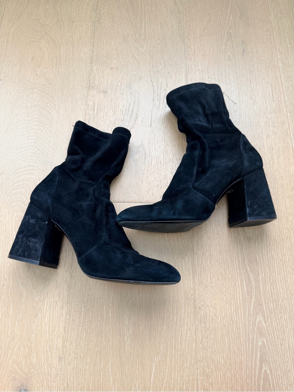 Stuart Weitzman Black Suede Block Heel Ankle Booties Boots - Picture 3 of 4